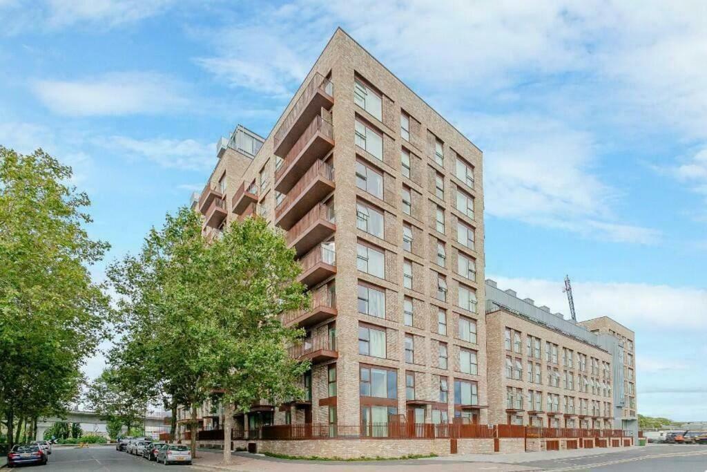 City Escape - Royal Wharf London Exterior photo
